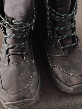 Men's Black Boots with Green-Thread Laces